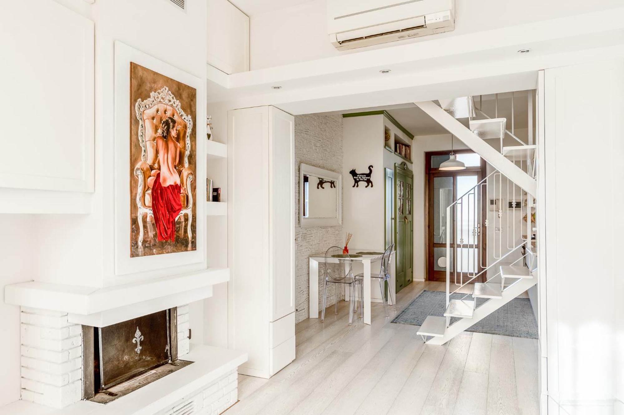 Апартаменты Bright Loft - Free Private Parking Милан Экстерьер фото